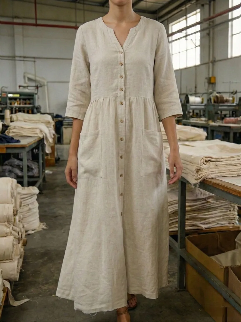 Classic Vintage Dress with a Flattering Fit
