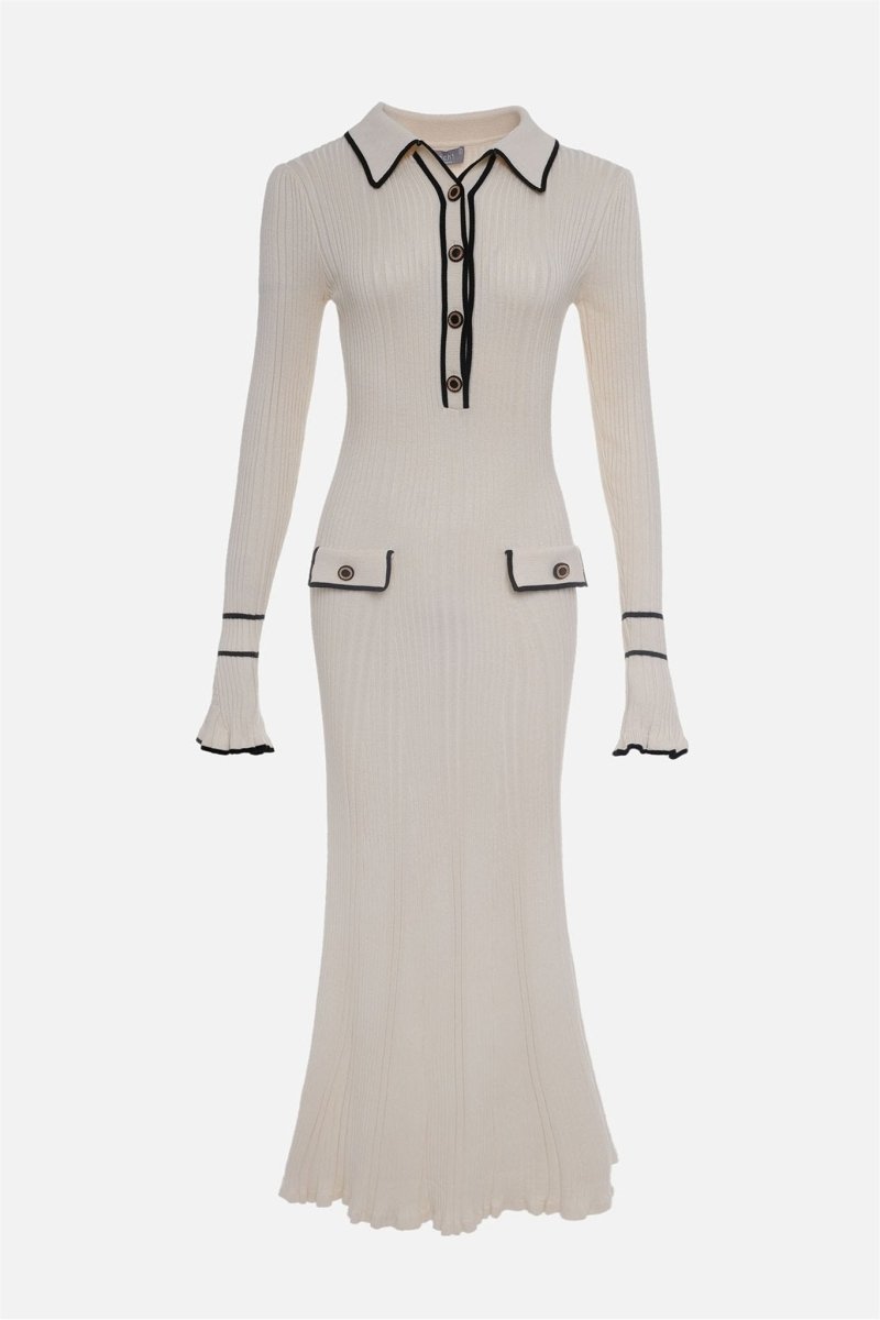 Well Tailored Dress with a Graceful Silhouette