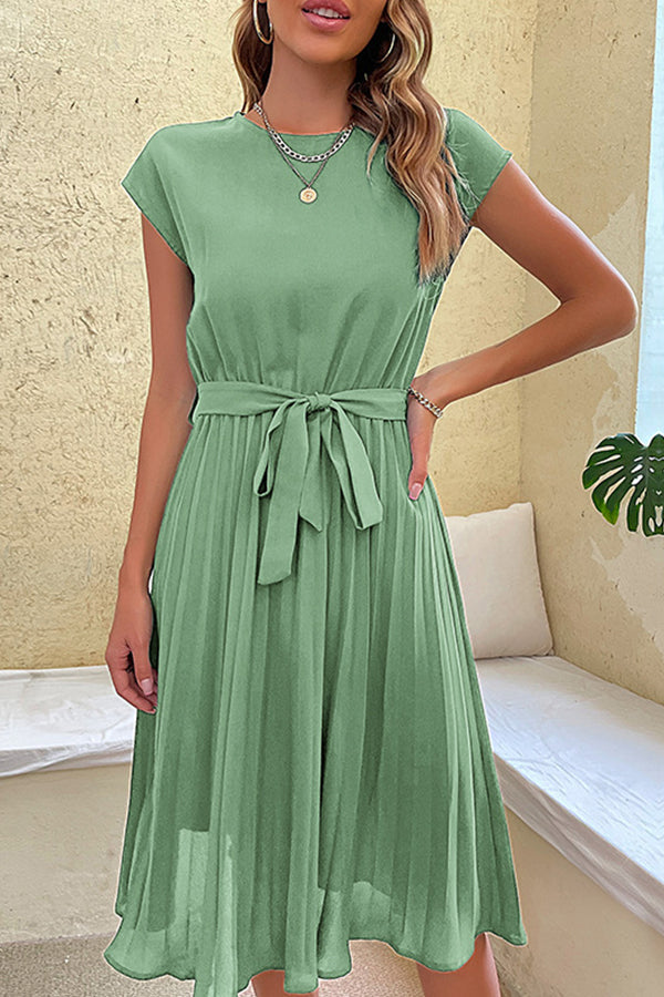 Polished Dress with an Effortless Classic Look