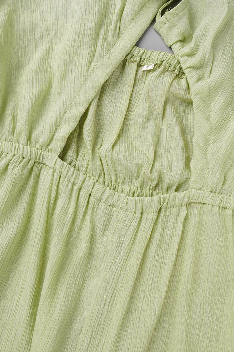 Well Tailored Garment with a Graceful Silhouette