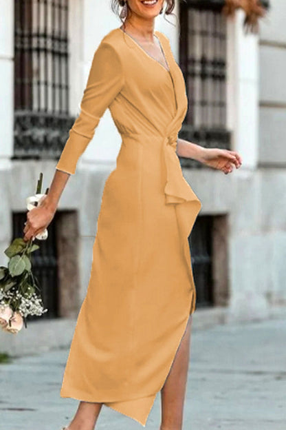 Beautifully Crafted Dress in a Classic Style