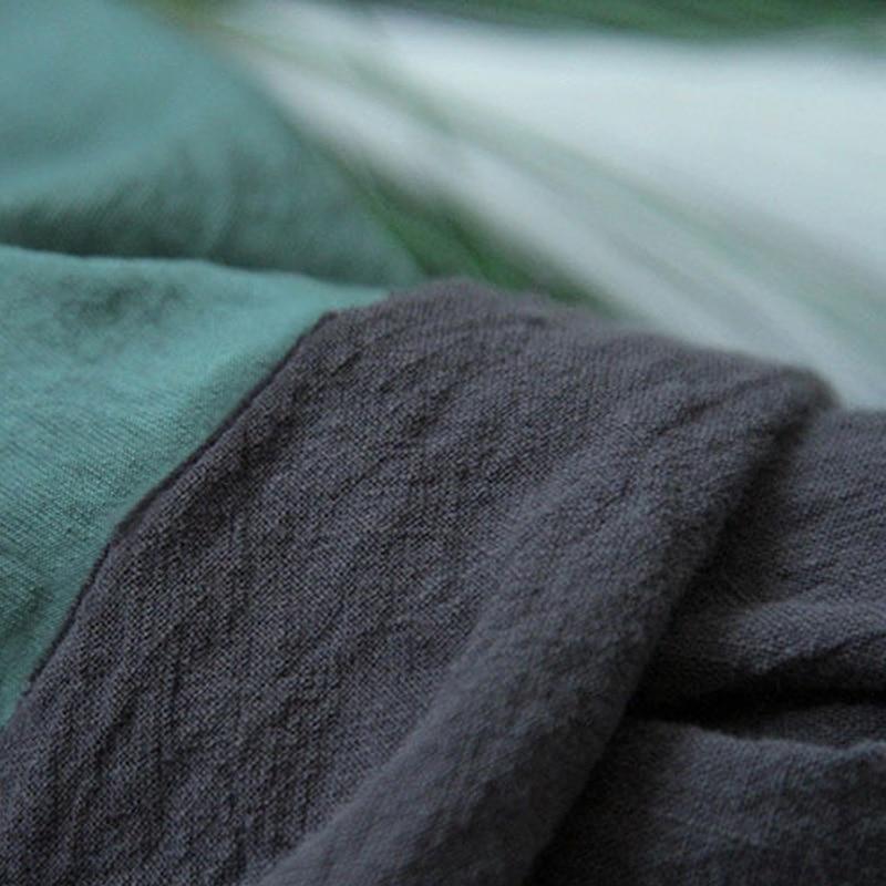 Effortlessly Elegant Pants with a Timeless Design