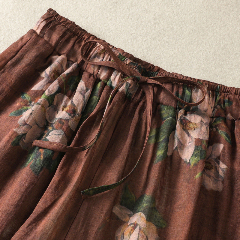 Well Tailored Pants with a Graceful Silhouette