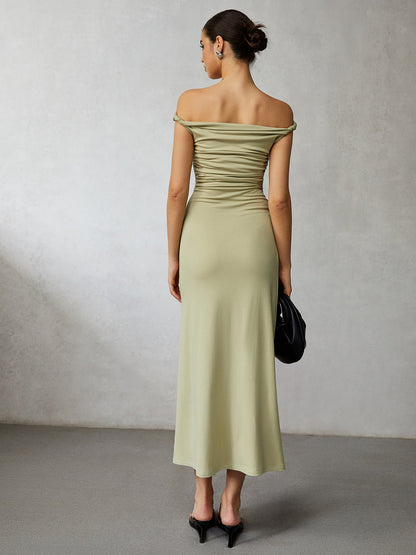 Effortlessly Elegant Dress with a Timeless Design