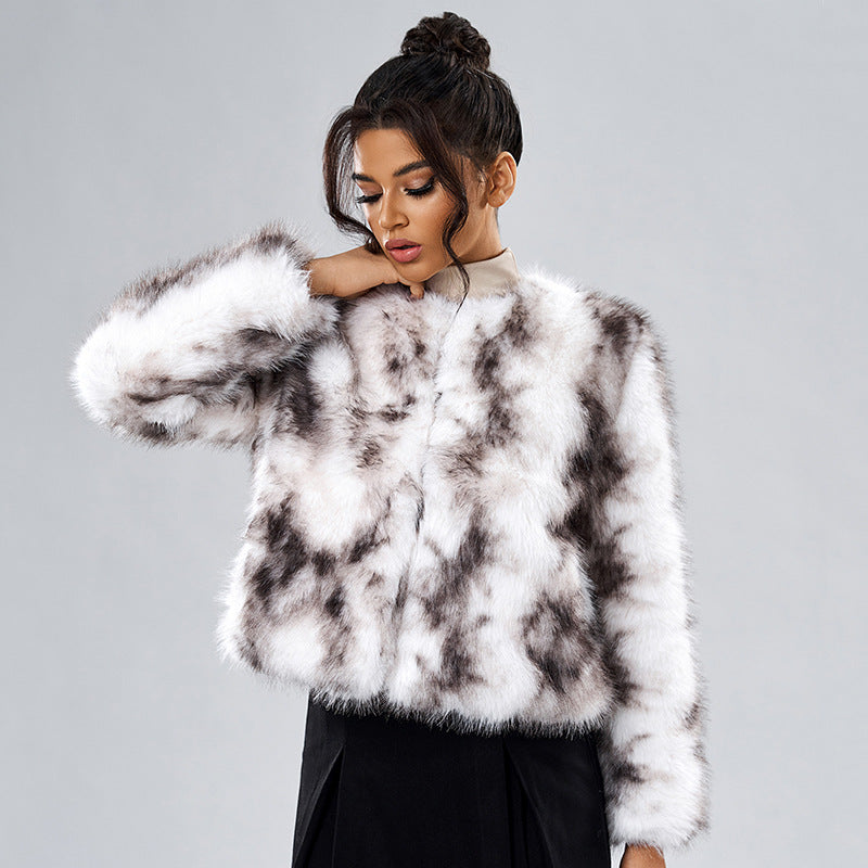 Well Tailored Coat with a Graceful Silhouette