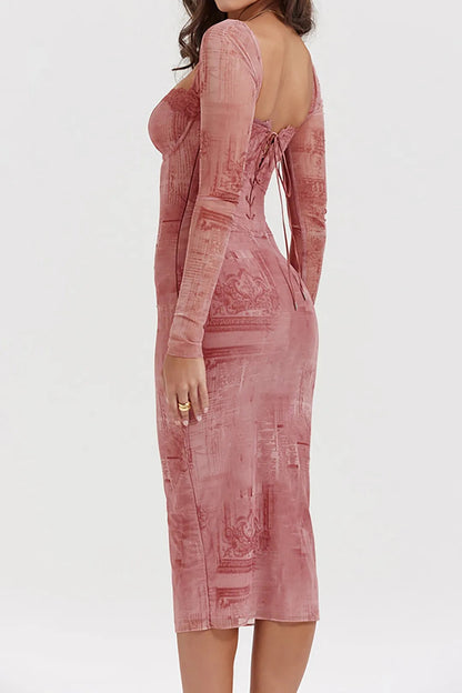 Beautifully Finished Dress in a Timeless Design