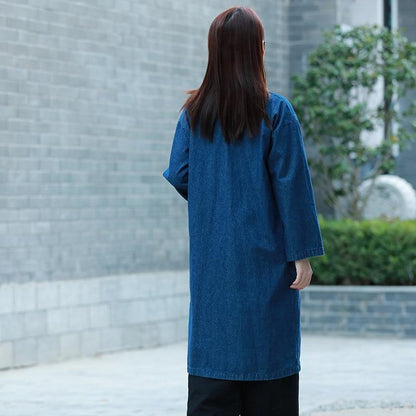 Well Tailored Cardigan with a Graceful Silhouette