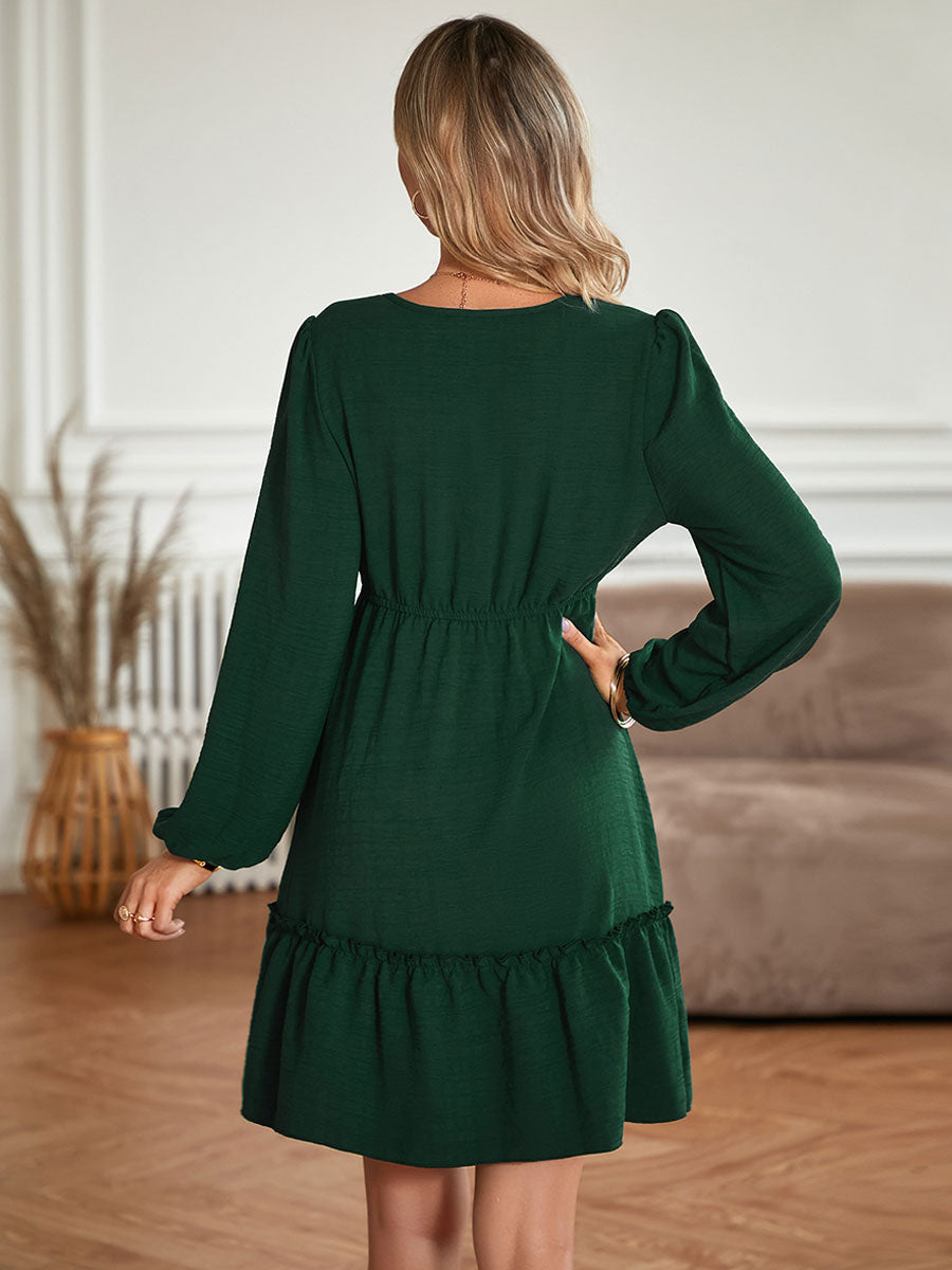 Well Tailored Dress with a Graceful Silhouette