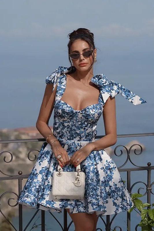 Classic Vintage & Enduringly Stylish Dress