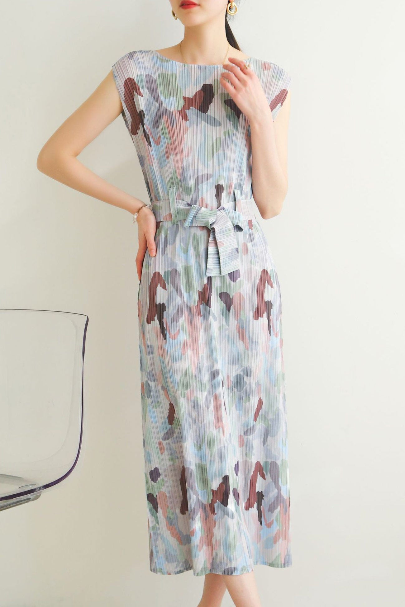 Sophisticated Dress with a Clean Classic Look