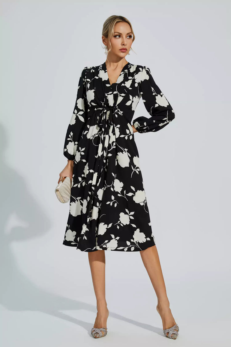 Polished Dress with an Effortless Classic Look