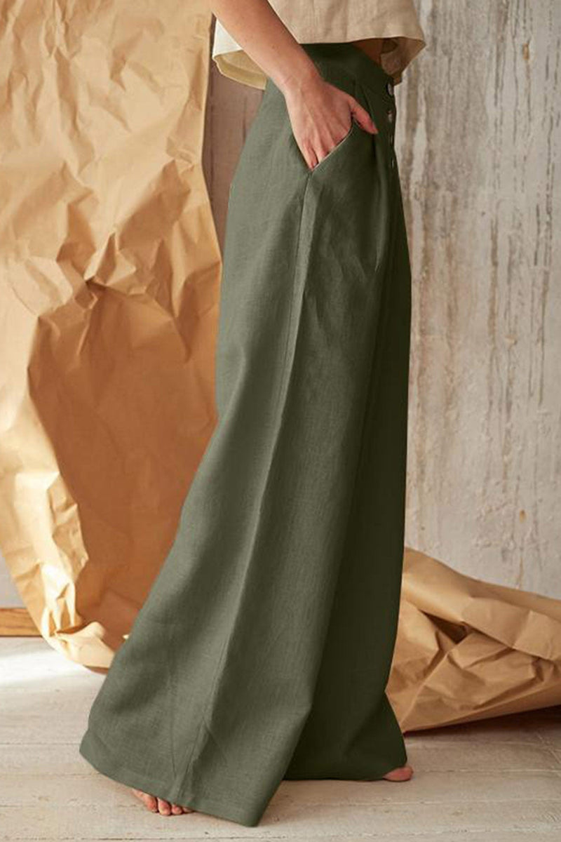 Well Tailored Pants with a Graceful Silhouette