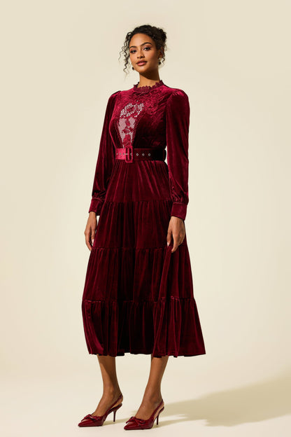 Classic Vintage Dress with a Flattering Fit