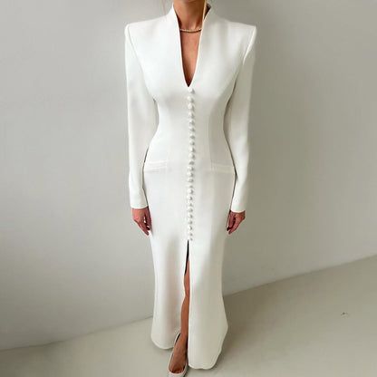 Beautifully Finished Dress in a Timeless Design