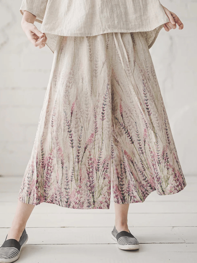 A Vintage Style Pants with Delicate Timeless Details