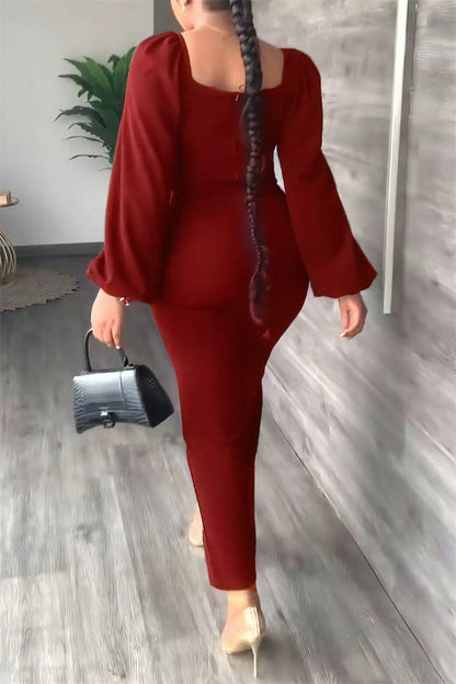 Well Tailored Dress with a Graceful Silhouette