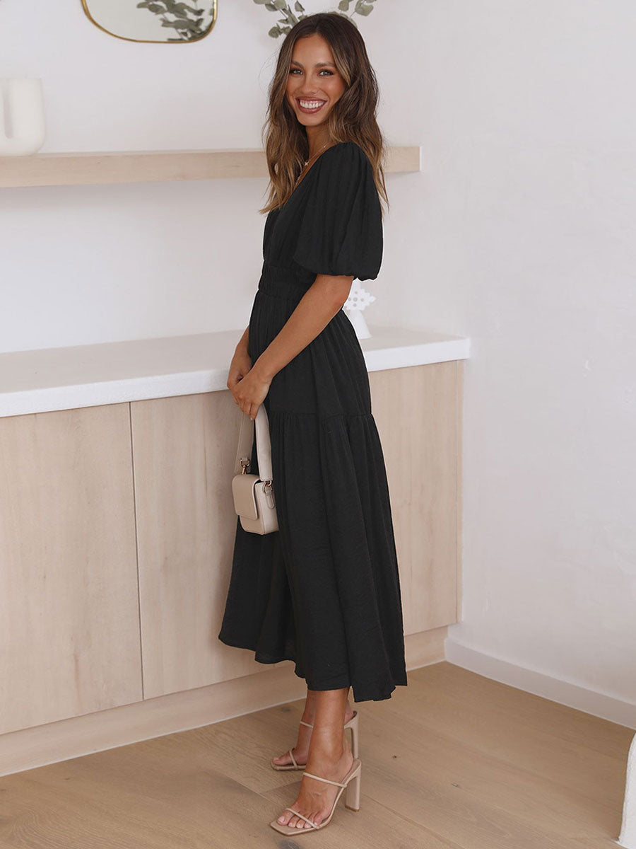 Effortlessly Elegant Dress with a Timeless Design