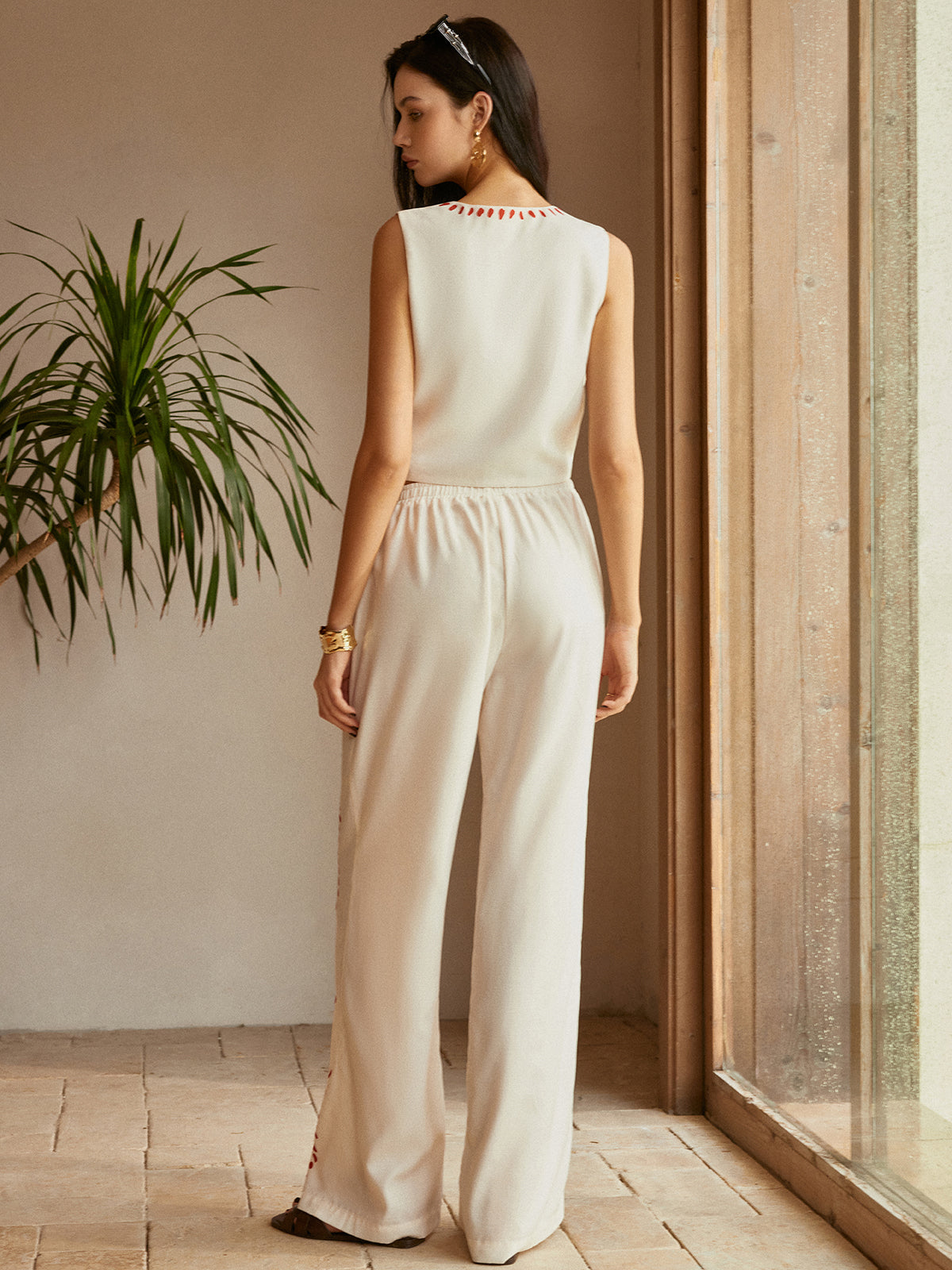 Gracefully Styled Pants for Any Occasion