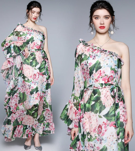 Classic Vintage & Enduringly Stylish Dress
