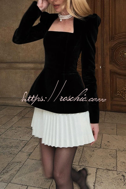 Classic Vintage & Enduringly Stylish Dress