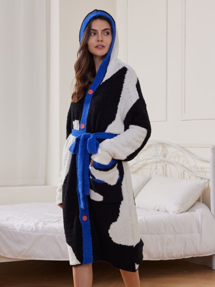 Gracefully Styled Garment for Any Occasion