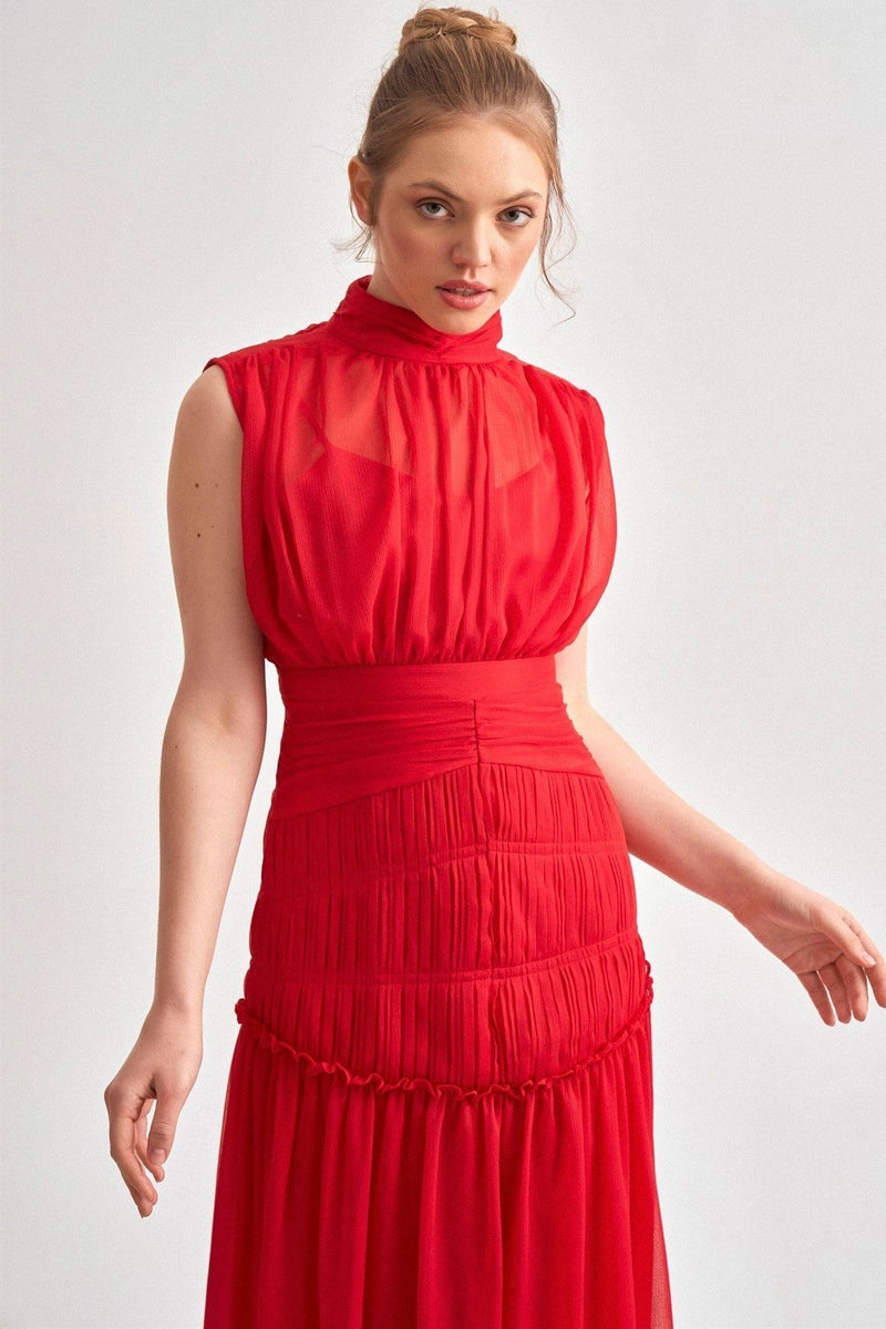 Classic Vintage & Enduringly Stylish Dress