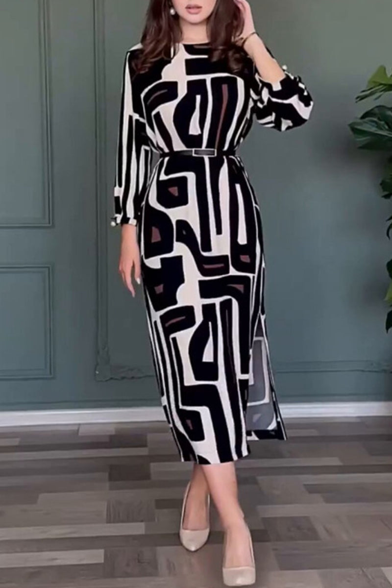 Gracefully Styled Dress for Any Occasion