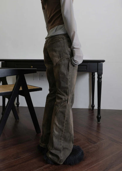 Effortlessly Elegant Garment with a Timeless Design