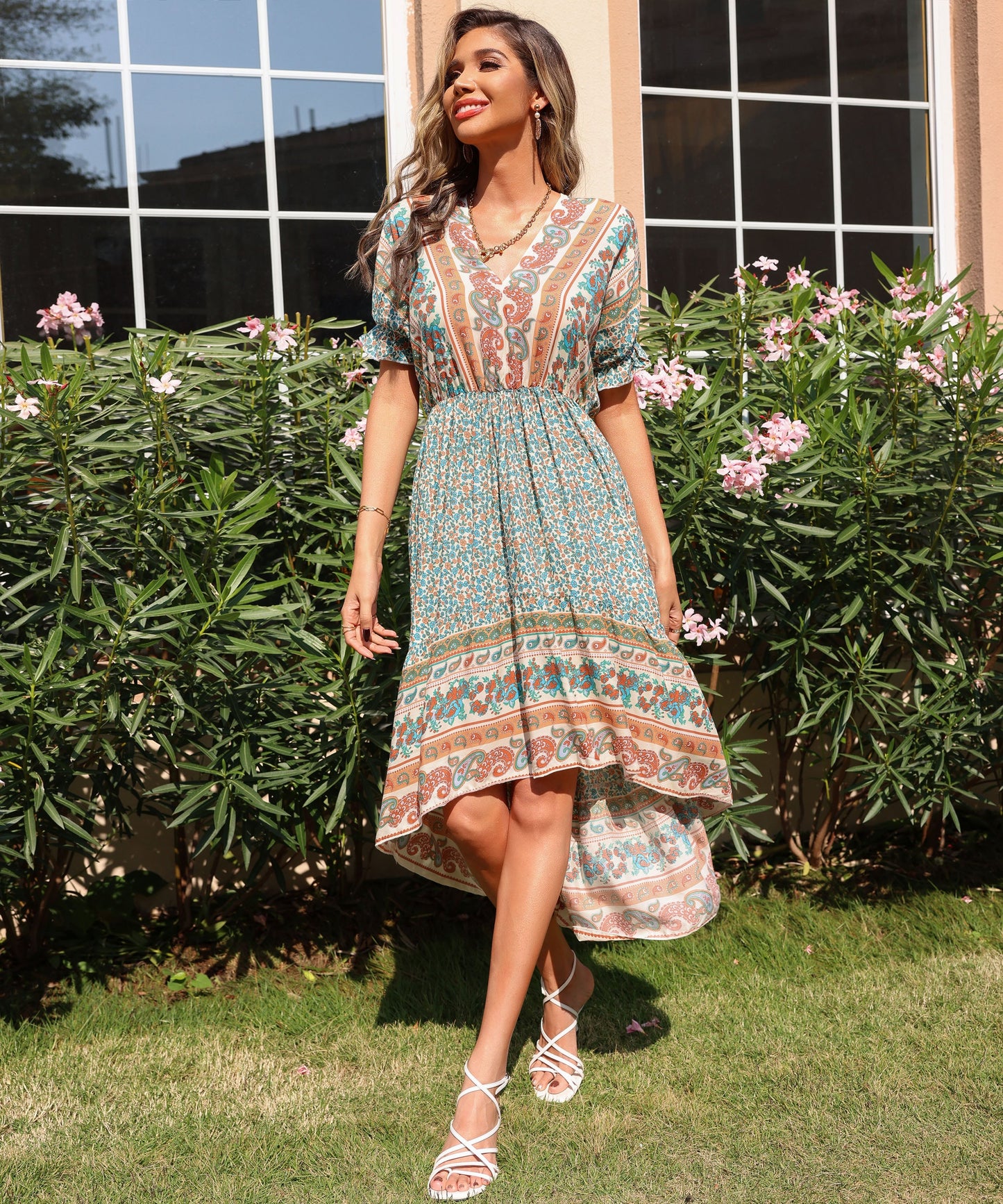 Classic Vintage & Enduringly Stylish Dress