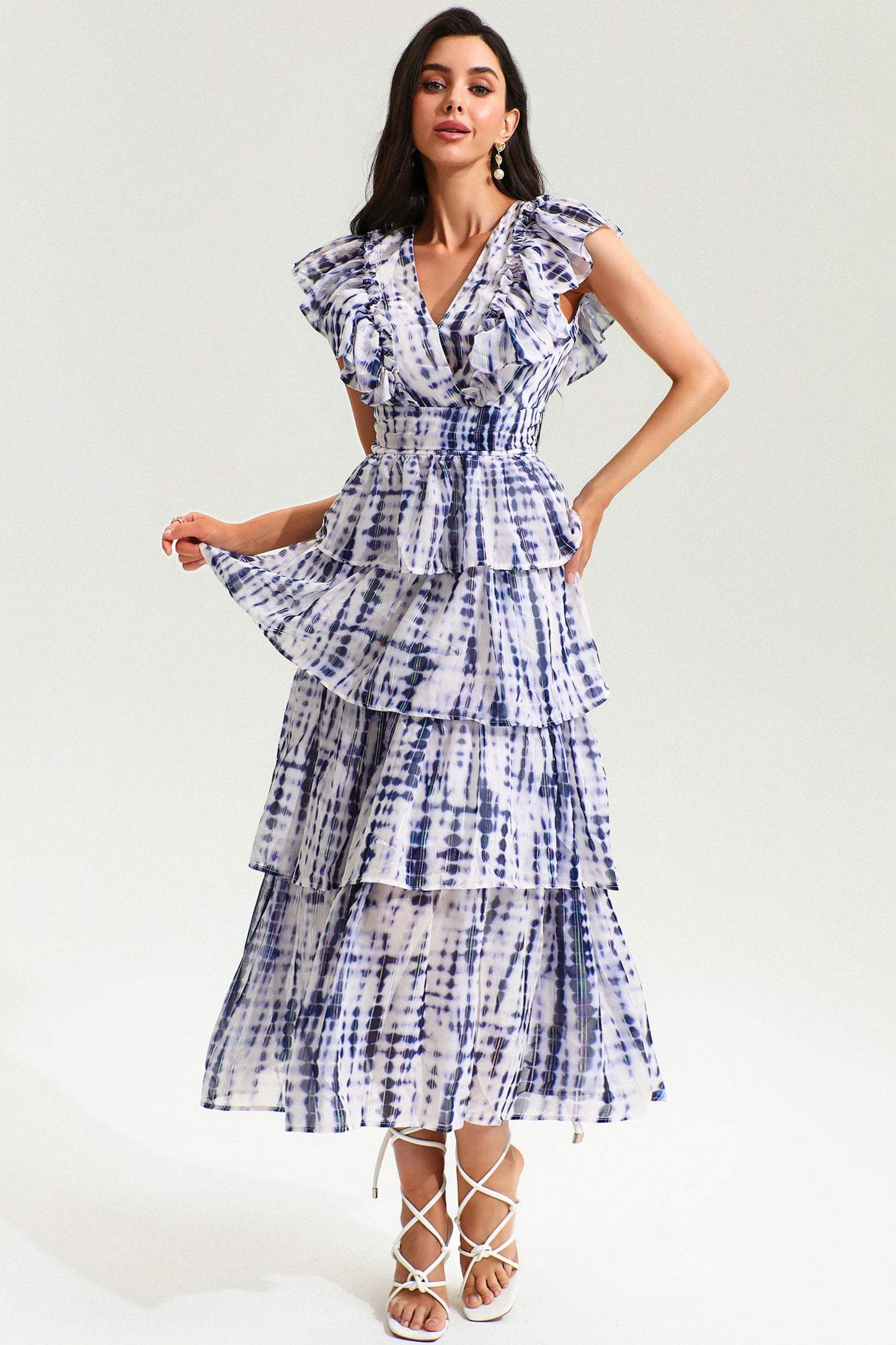 Gracefully Styled Dress for Any Occasion