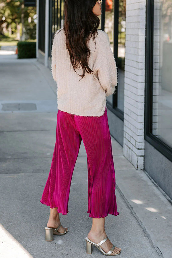 Effortlessly Elegant Pants with a Timeless Design