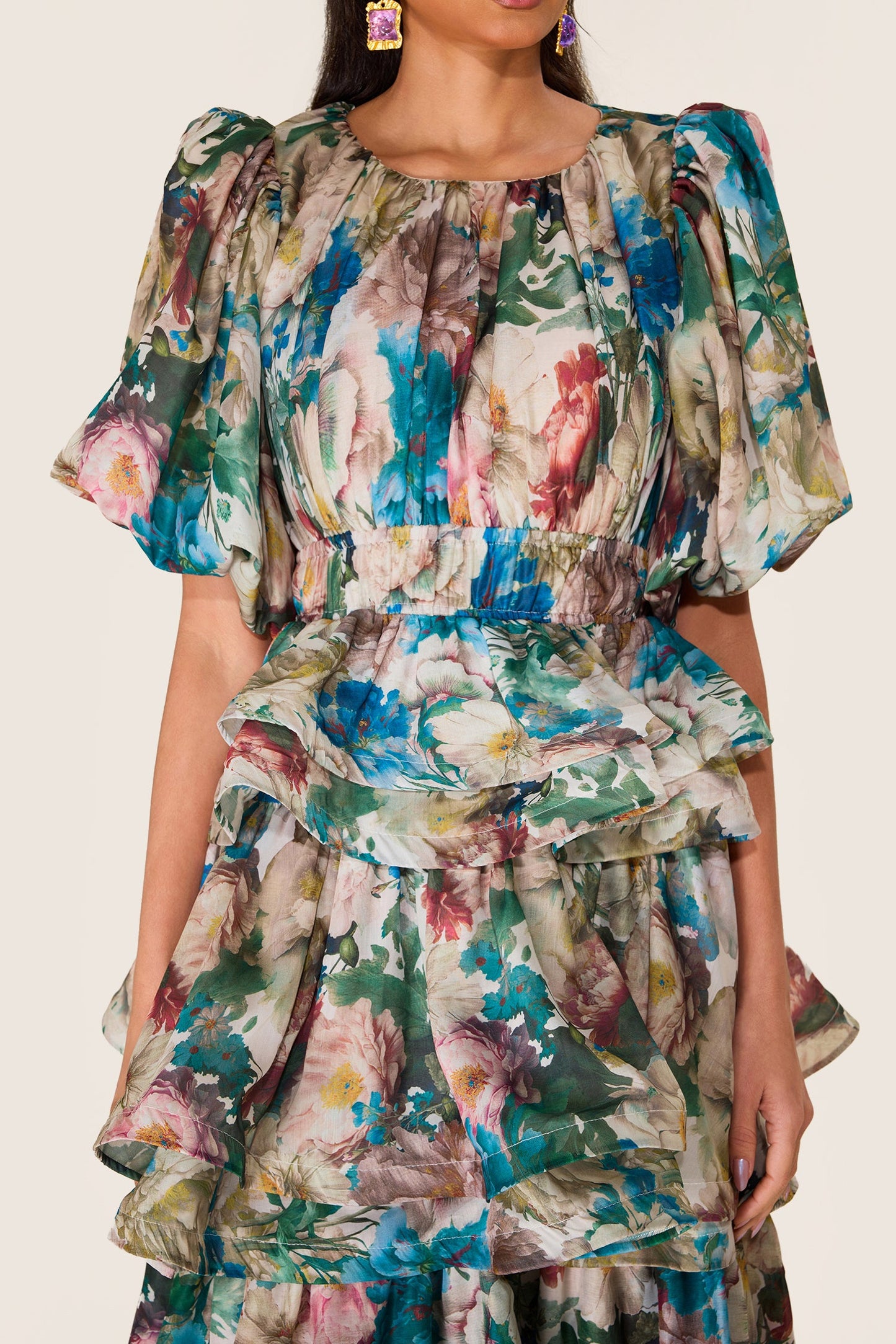 Gracefully Styled Dress for Any Occasion
