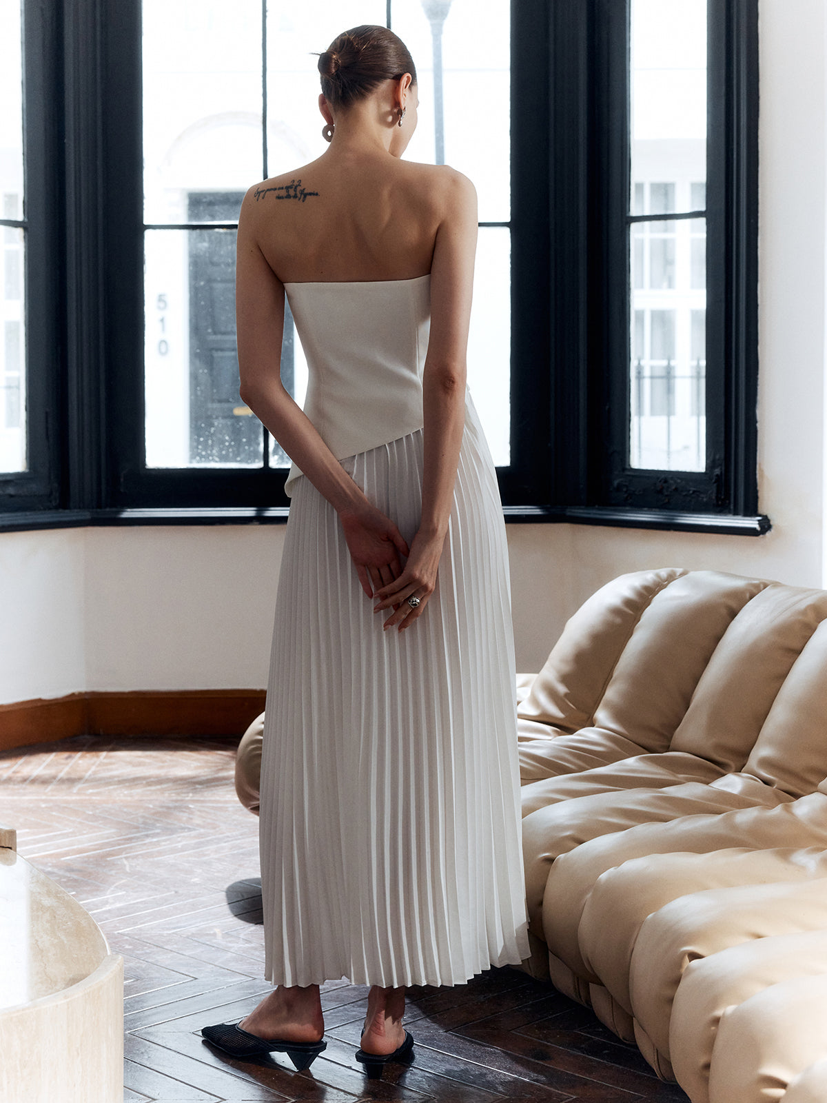 Beautifully Crafted Dress in a Classic Style