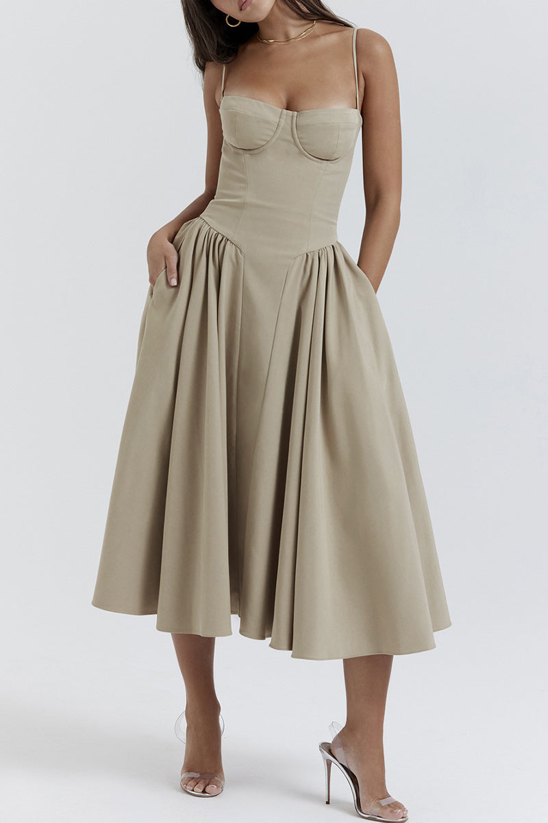 Classic Vintage Dress with a Flattering Fit