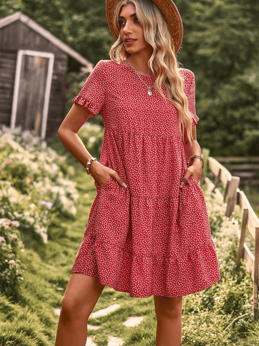 Beautifully Finished Dress in a Timeless Design
