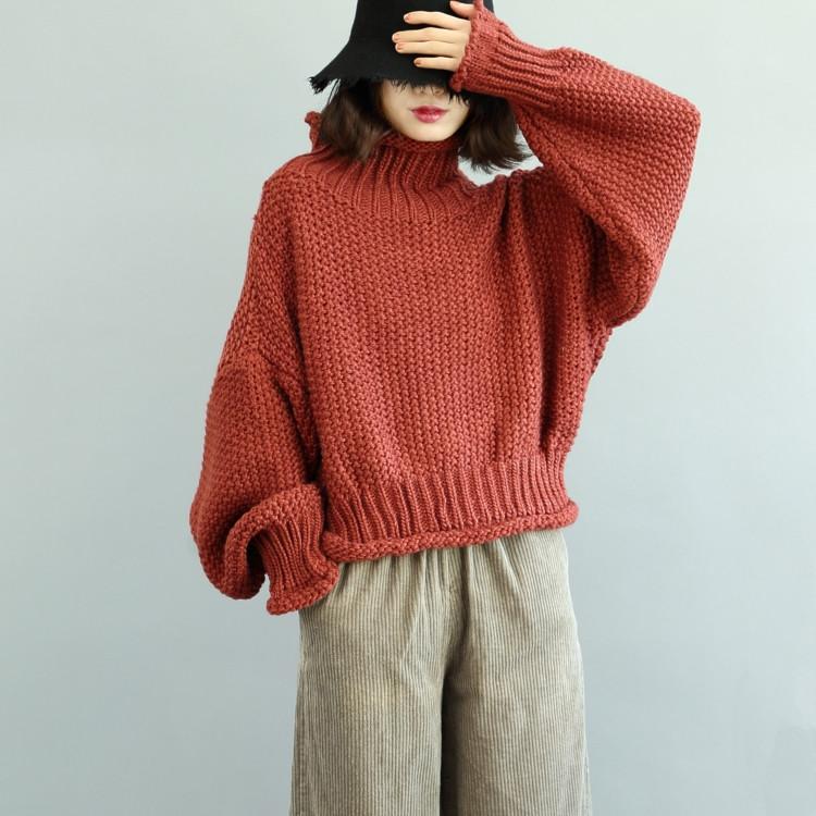Effortlessly Elegant Sweater with a Timeless Design