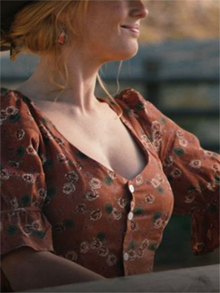 Classic Vintage Dress with a Flattering Fit