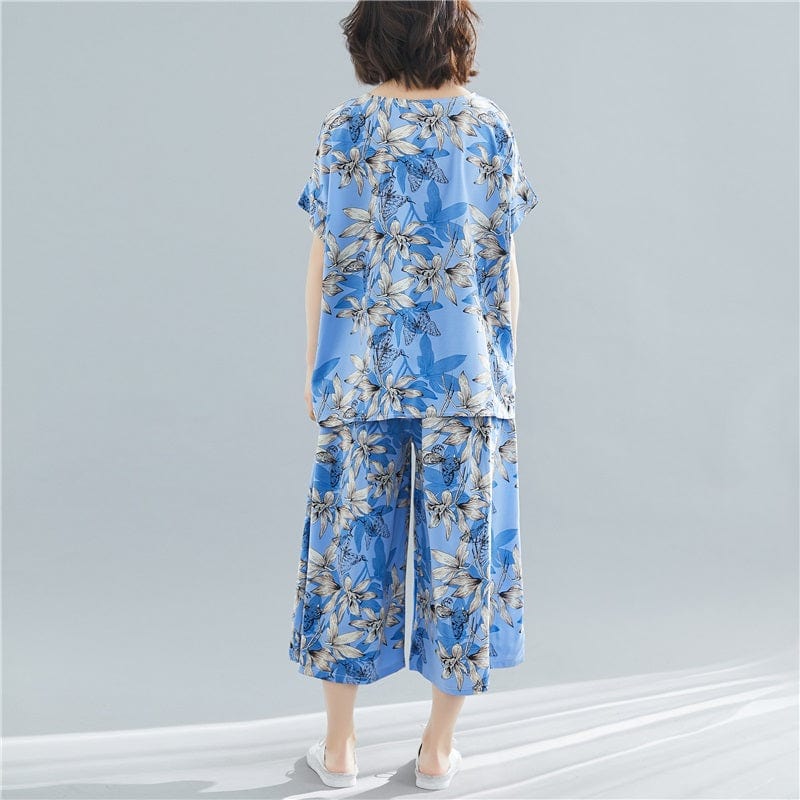 A Vintage Style Pants with Delicate Timeless Details