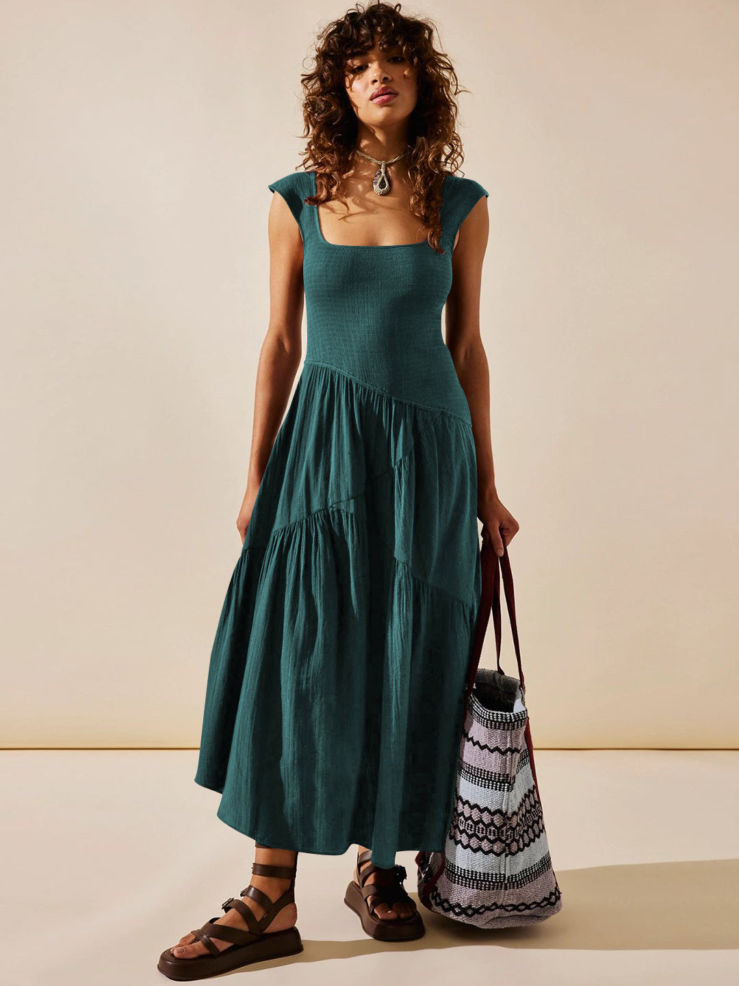 Classic Vintage & Enduringly Stylish Dress