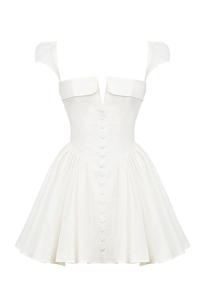 Gracefully Styled Dress for Any Occasion