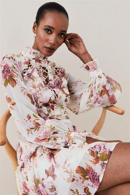 Classic Vintage & Enduringly Stylish Dress