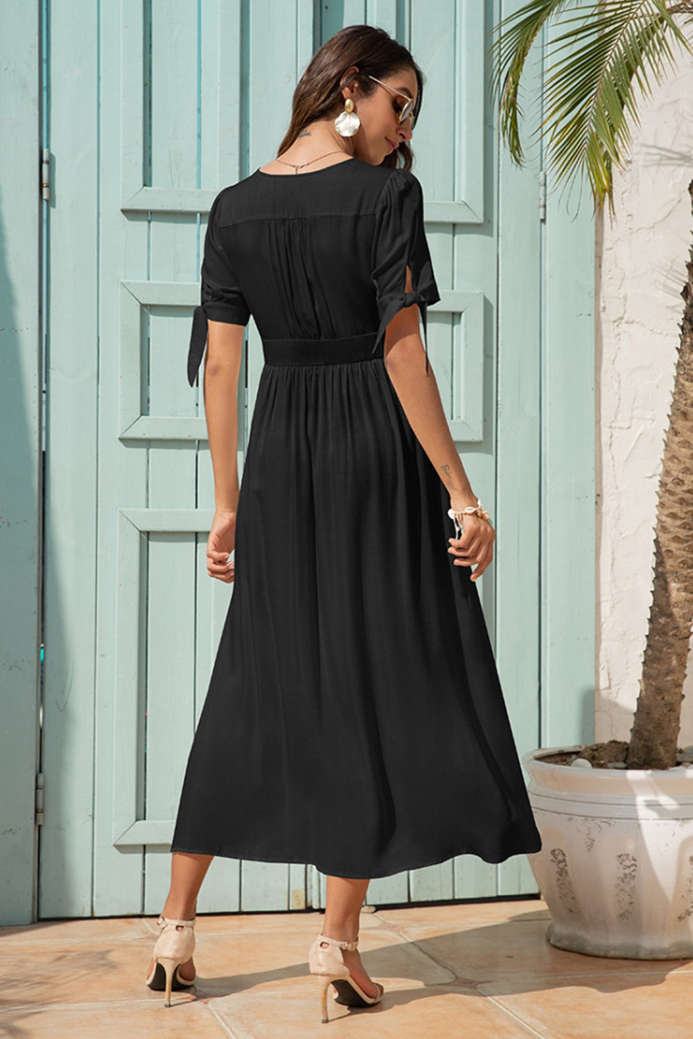 Classic Vintage & Enduringly Stylish Dress