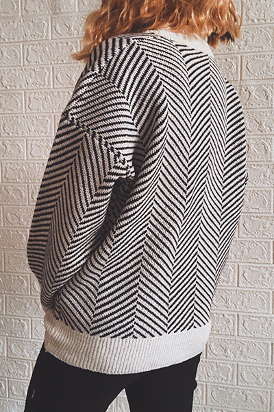 Beautifully Finished Sweater in a Timeless Design