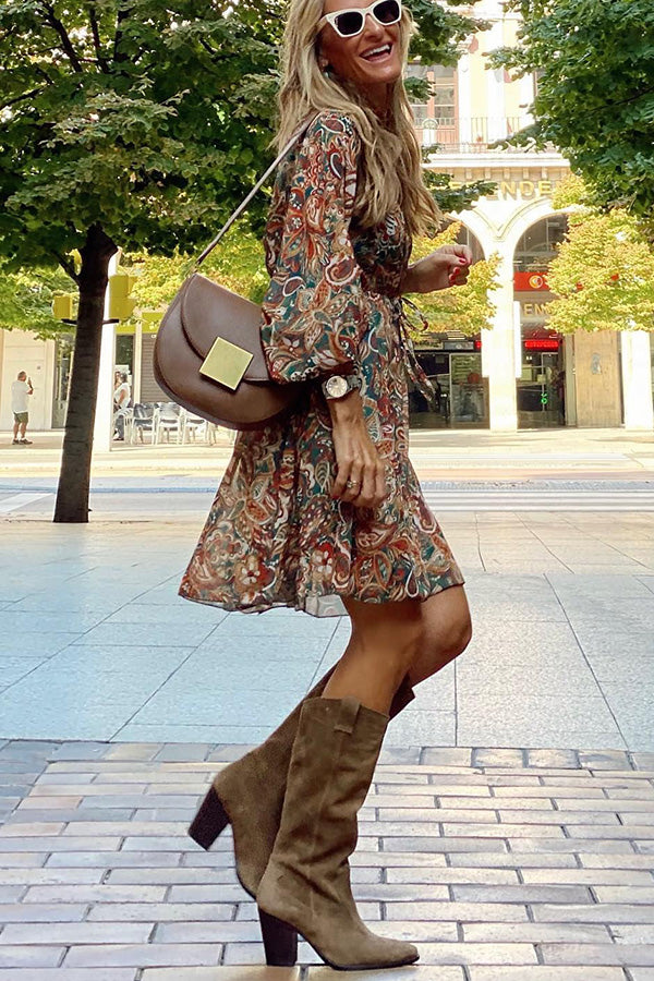 Beautifully Crafted Dress in a Classic Style
