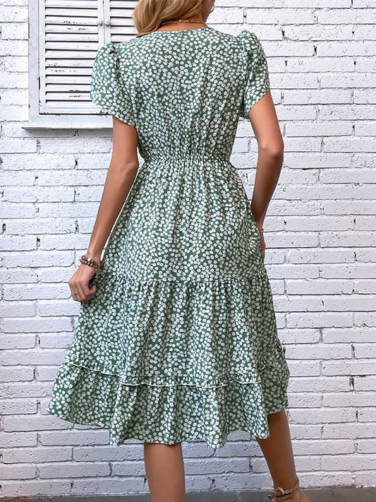 Classic Vintage Dress with a Flattering Fit