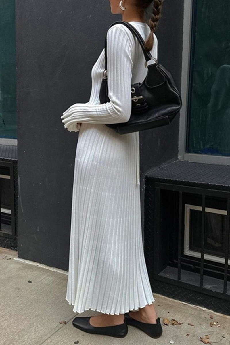 Polished Dress with an Effortless Classic Look