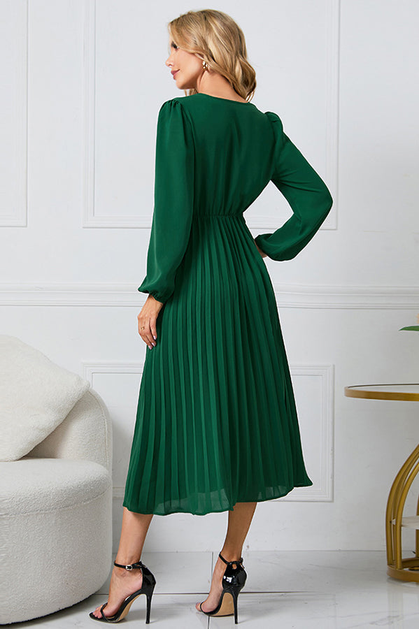 Sophisticated Dress with a Clean Classic Look