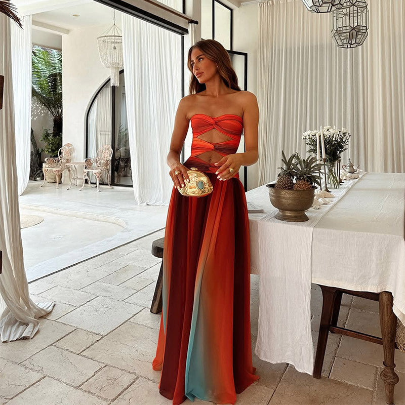 Beautifully Finished Dress in a Timeless Design