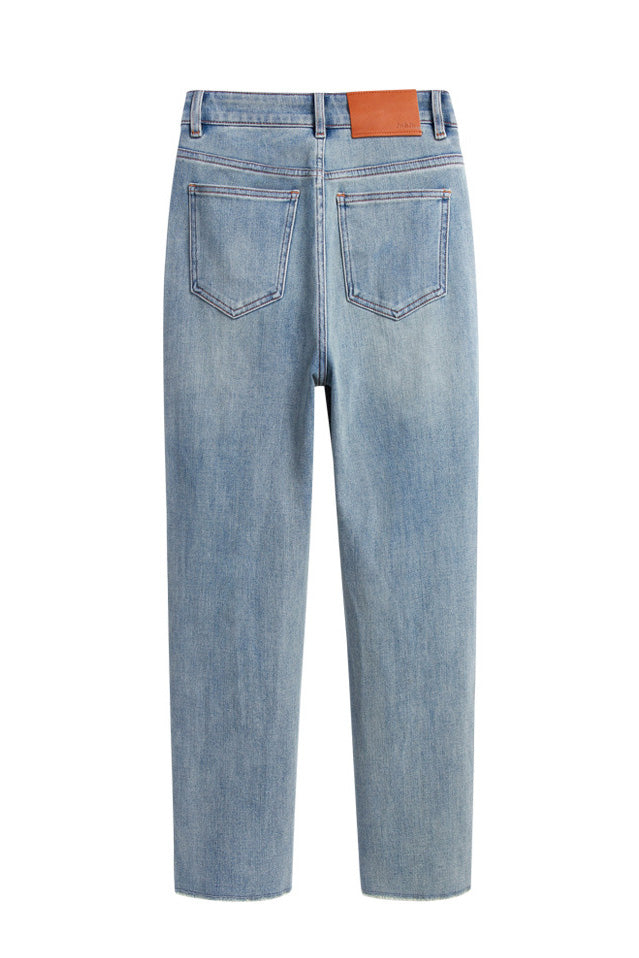 Polished Garment with an Effortless Classic Look