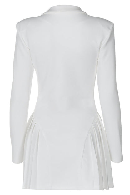 Effortlessly Elegant Dress with a Timeless Design
